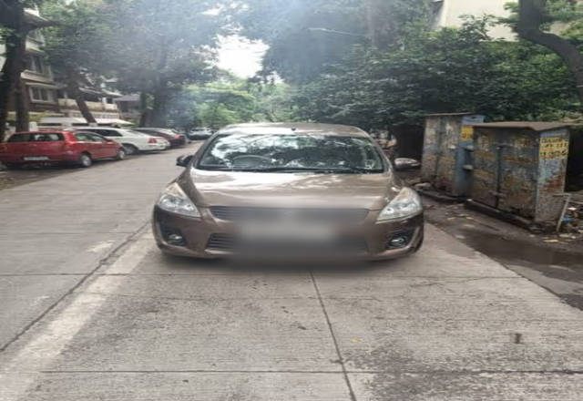 https://images10.gaadi.com/usedcar_image/4578894/original/3cbaf0e2-60b1-448c-ac90-89027492d199.?imwidth=6400