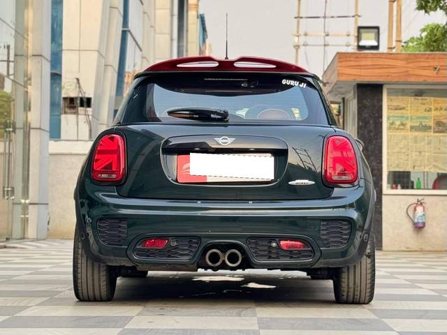 https://images10.gaadi.com/usedcar_image/4578914/original/processed_482e09ee2079003575932c2339ffa48f.jpg?imwidth=6402