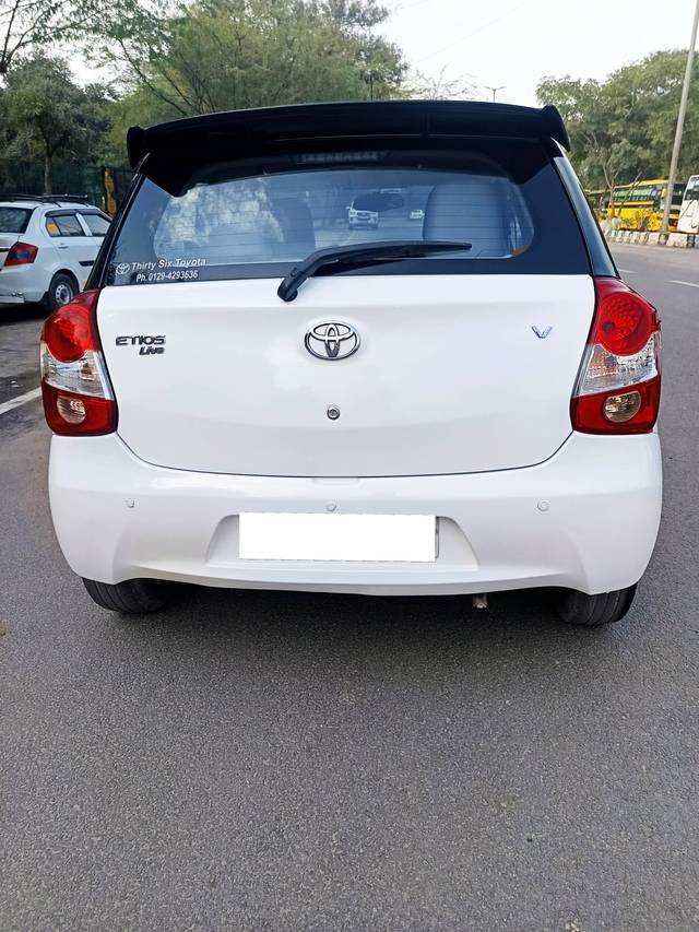 https://images10.gaadi.com/usedcar_image/4578925/original/processed_4d8862e4b9c5eb922c519c341dcc2e47.jpg?imwidth=6402