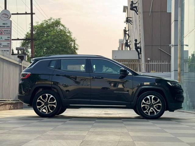 https://images10.gaadi.com/usedcar_image/4578927/original/processed_8eb0d59a2d6f8fe991c6a1e04c3961c2.jpg?imwidth=6401