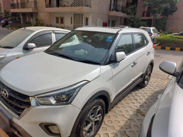 https://images10.gaadi.com/usedcar_image/4578941/original/80cf8127-be2e-4234-8043-79536ed0565c.png?imwidth=6401