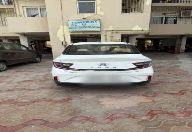 https://images10.gaadi.com/usedcar_image/4579001/original/6457fb8e-55e3-4ee0-9fe5-de8c681f2bda.?imwidth=6401