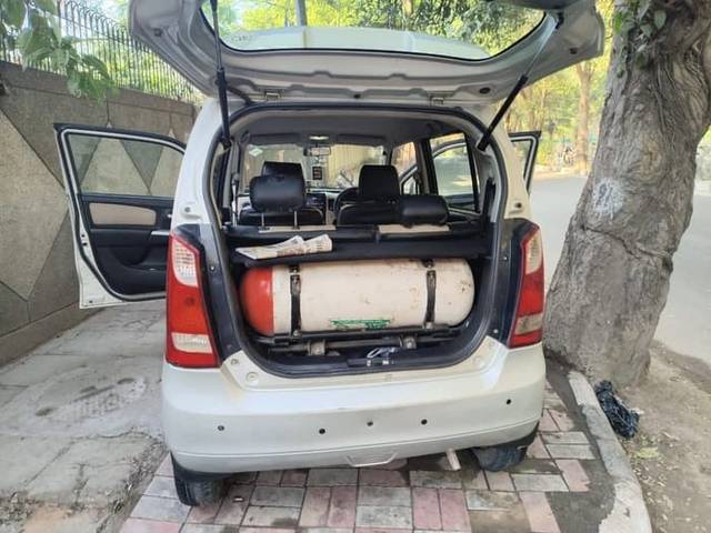 https://images10.gaadi.com/usedcar_image/4579004/original/85e93338b32cc7aa12f92ccbea204af2.jpg?imwidth=6402