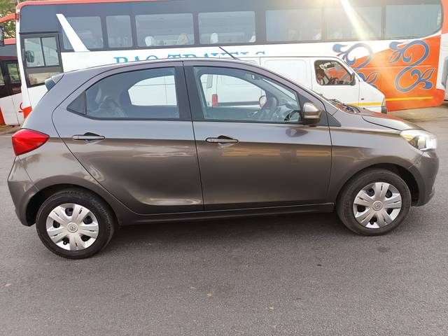 https://images10.gaadi.com/usedcar_image/4579011/original/21a9714784f25b07ace5791d8e42ad59.jpg?imwidth=6401