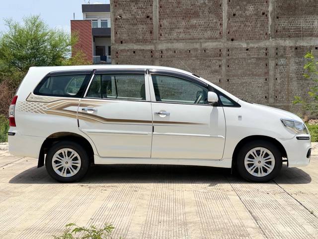https://images10.gaadi.com/usedcar_image/4579012/original/processed_a08f03def689838154d2bd39a7db584e.jpg?imwidth=6401