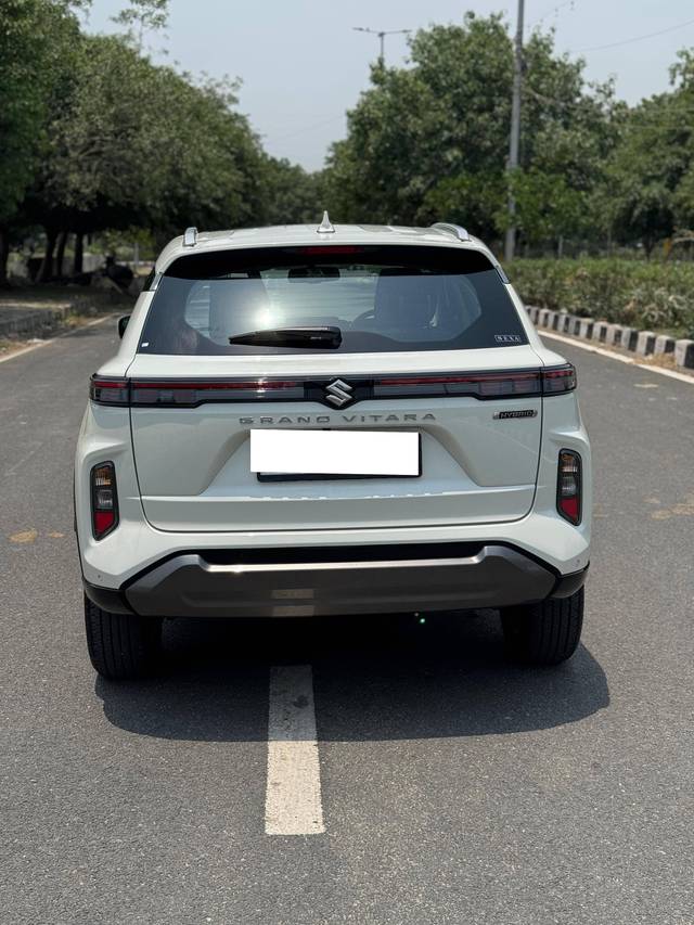 https://images10.gaadi.com/usedcar_image/4579015/original/processed_417f94a8cbaa9fa984893e47493bc41d.jpg?imwidth=6402