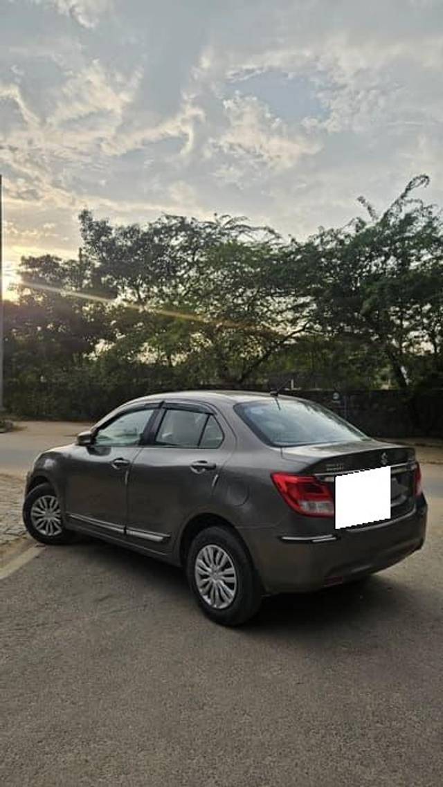 https://images10.gaadi.com/usedcar_image/4579020/original/processed_07e427901cdd2d8bae989316f5da3b93.jpg?imwidth=6402