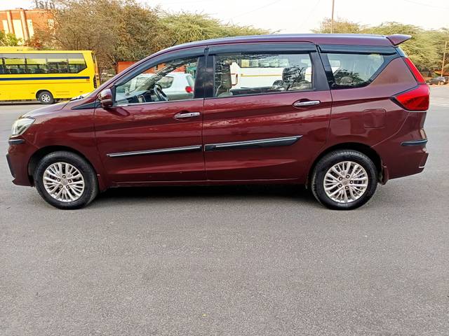 https://images10.gaadi.com/usedcar_image/4579021/original/dd83c6a2527f19ec0d750c99704e8164.jpg?imwidth=6402