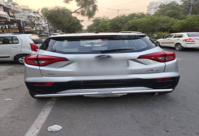 https://images10.gaadi.com/usedcar_image/4579028/original/47f3884f-ca77-43de-94c3-dfab09e0b61f.?imwidth=6400