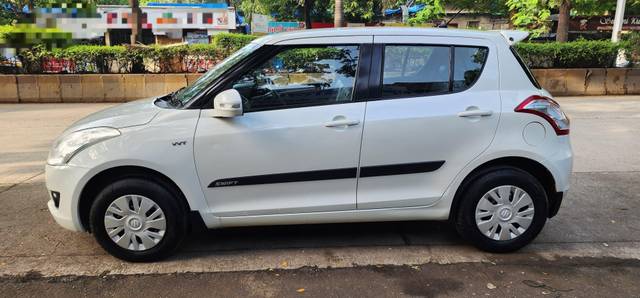 https://images10.gaadi.com/usedcar_image/4579036/original/processed_4546e77f44c3fbf91797945d7b6339b3.jpg?imwidth=6402