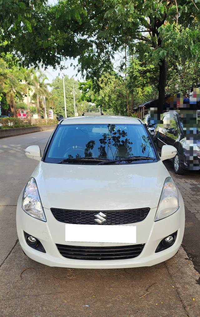 https://images10.gaadi.com/usedcar_image/4579036/original/processed_762d9d496d008b73774b0dfa8acbff45.jpg?imwidth=6400