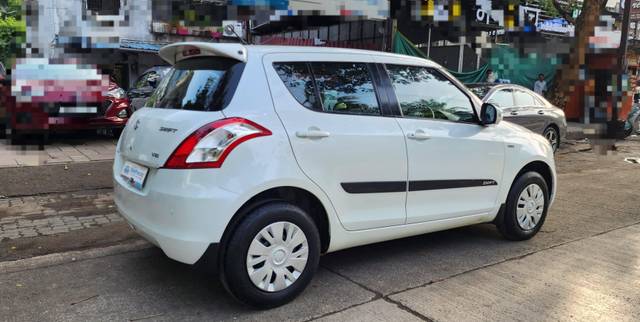 https://images10.gaadi.com/usedcar_image/4579036/original/processed_e563d5bee4f4f71234ba2783f85913cb.jpg?imwidth=6401