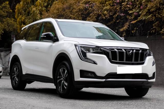 https://images10.gaadi.com/usedcar_image/4579038/original/processed_556db70fcb84c2f8c6b48ce45741e3d0.jpg?imwidth=6400