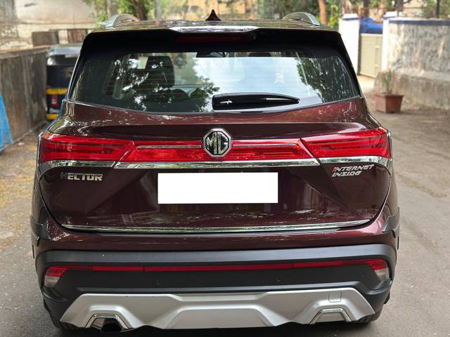 https://images10.gaadi.com/usedcar_image/4579040/original/processed_bca209c69c20f7835103534a86d4bfe3.jpg?imwidth=6401