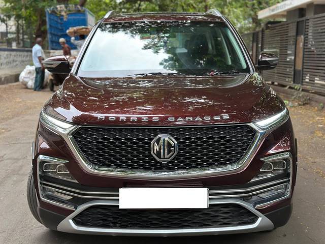 https://images10.gaadi.com/usedcar_image/4579040/original/processed_daed7e2ee4cddfe0362dd1b46d9ddf4a.jpg?imwidth=6402
