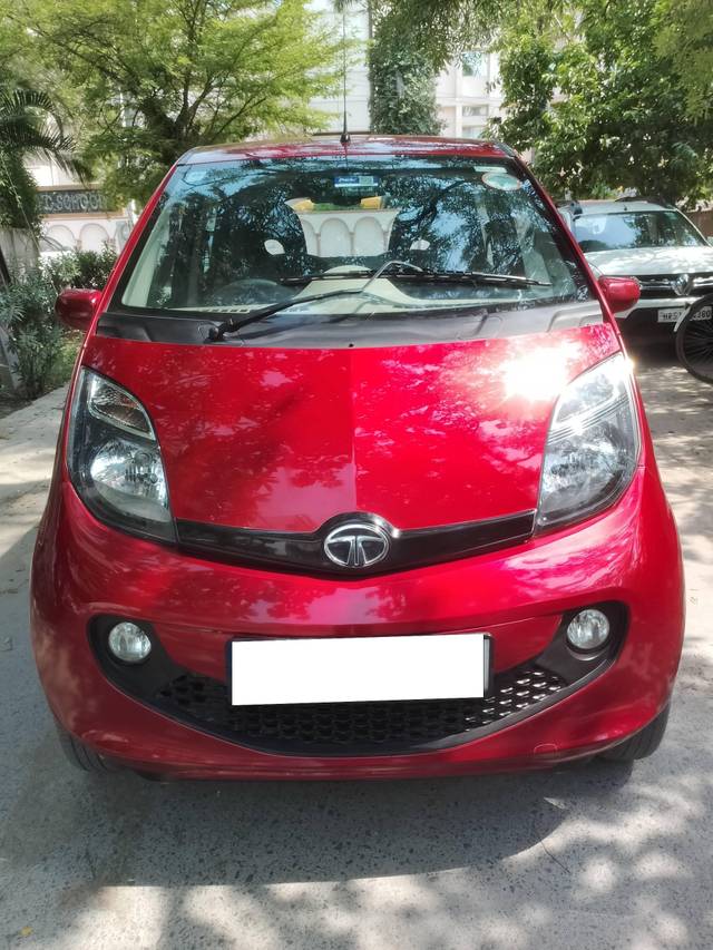 https://images10.gaadi.com/usedcar_image/4579059/original/processed_0ecf4f0c260d11526429c486c21d686f.jpg?imwidth=6400