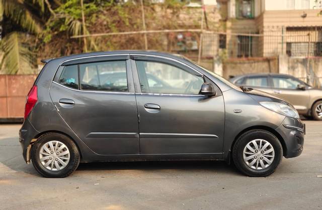 https://images10.gaadi.com/usedcar_image/4579081/original/7fc41e247420f880615c826b0d1a38d4.jpg?imwidth=6401