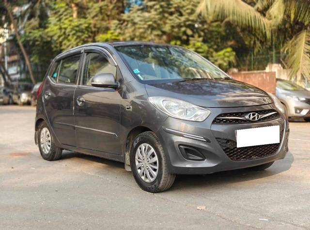https://images10.gaadi.com/usedcar_image/4579081/original/processed_59f84e51632c0aecf21443c9b9b69583.jpg?imwidth=6400