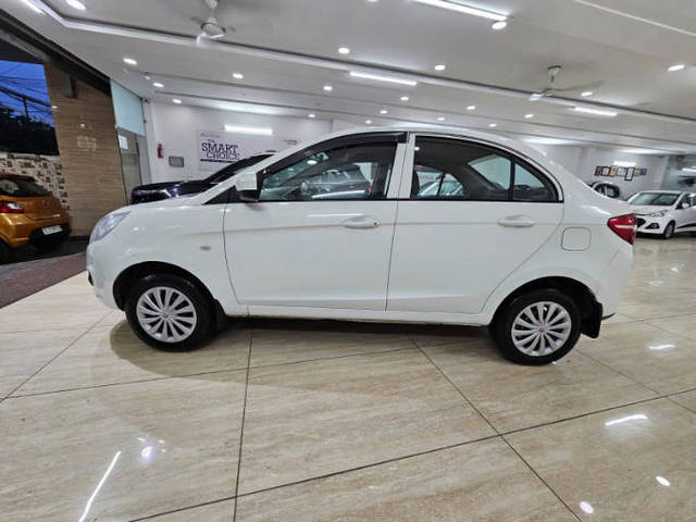 https://images10.gaadi.com/usedcar_image/4579088/original/processed_b4664db5bdd3c55aa7c93f08656af7e4.png?imwidth=6402