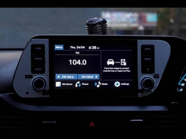 https://images10.gaadi.com/usedcar_image/4579092/original/c3b93227f9e6420b0719a3ffed326c36.jpg?imwidth=6401