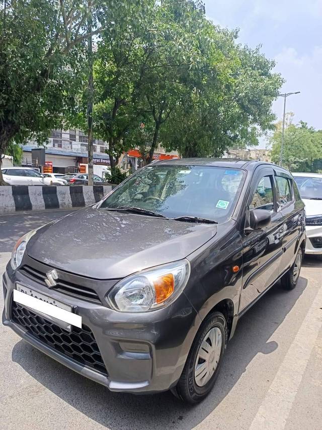 https://images10.gaadi.com/usedcar_image/4579097/original/processed_11441cdc184f38bc6bb34de3f5e2b88b.jpg?imwidth=6402