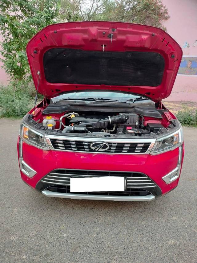 https://images10.gaadi.com/usedcar_image/4579098/original/processed_c5a5e8a4d8287430d0324be5b9108e79.jpg?imwidth=6402