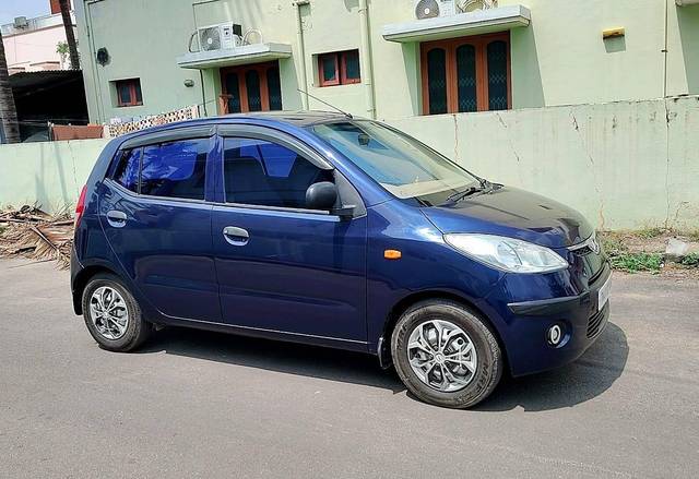 https://images10.gaadi.com/usedcar_image/4579190/original/processed_0bb4f5d48609d10bb73091f2f27121b8.jpg?imwidth=6400