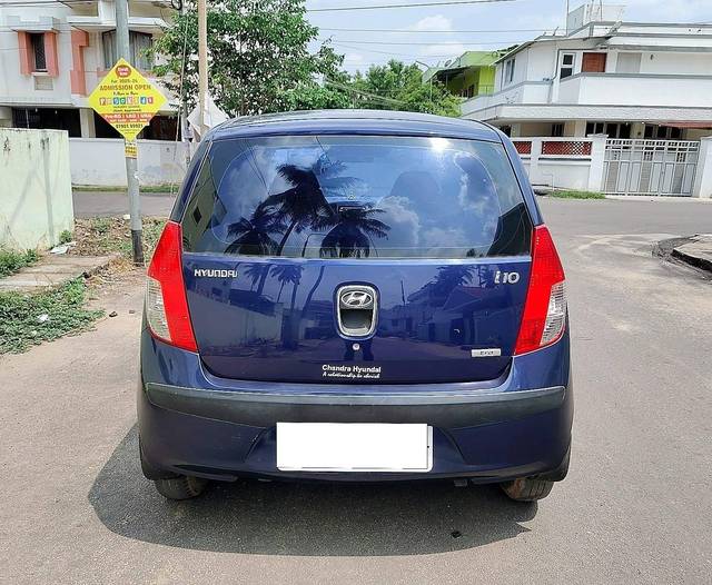 https://images10.gaadi.com/usedcar_image/4579190/original/processed_bb9e7c2f5ce61703b3370361df617e91.jpg?imwidth=6402