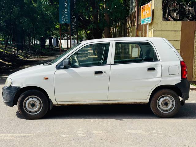 https://images10.gaadi.com/usedcar_image/4579192/original/processed_4aa97518e57ff3194a3f1f15fd30f1da.jpg?imwidth=6401