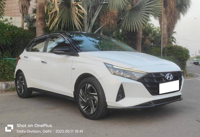 https://images10.gaadi.com/usedcar_image/4579194/original/processed_ecaef0076014fafef370a912301e3ecf.jpg?imwidth=6400