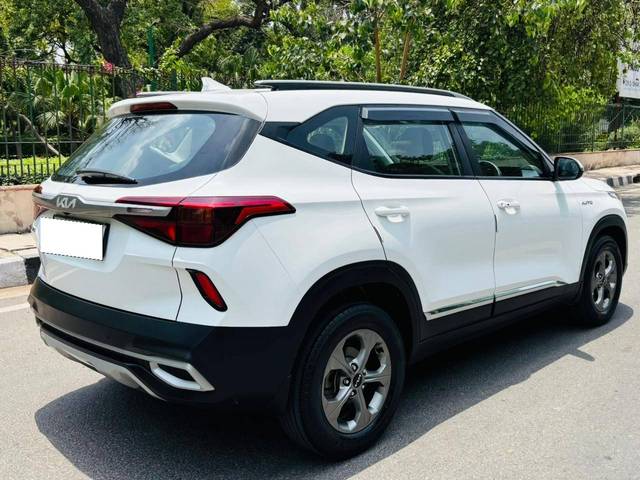 https://images10.gaadi.com/usedcar_image/4579203/original/processed_3b4792468481b2f8485e32bb0b7df521.jpg?imwidth=6402