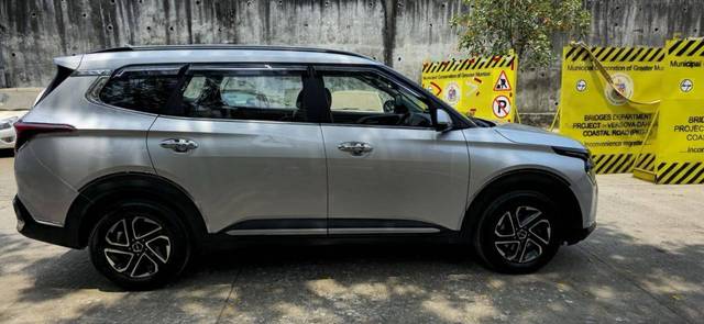 https://images10.gaadi.com/usedcar_image/4579208/original/processed_90bd46c35f5e13527e6effd90e29998c.jpeg?imwidth=6401