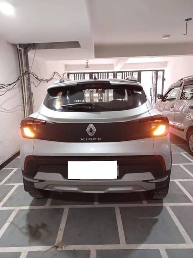 https://images10.gaadi.com/usedcar_image/4579210/original/processed_1c31bc5f109a79589cf07154899db3af.jpg?imwidth=6401