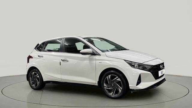 https://images10.gaadi.com/usedcar_image/4579214/original/8f02533e612d1d8db673e7e5c351823c.jpg?imwidth=6400