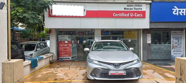 https://images10.gaadi.com/usedcar_image/4579237/original/processed_a8eccf51739553ea6eb1e82444a53baf.jpeg?imwidth=6402