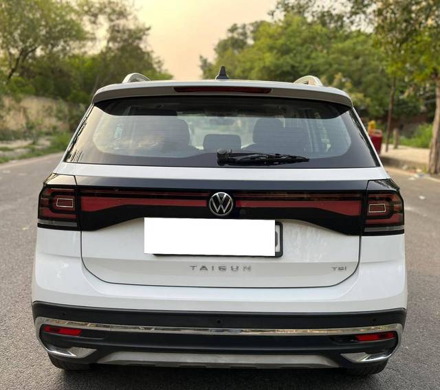 https://images10.gaadi.com/usedcar_image/4579247/original/processed_4bae26d674f0e88236b4c1d7051643fd.jpg?imwidth=6402