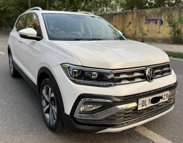 https://images10.gaadi.com/usedcar_image/4579247/original/processed_dc5bf2d1f16b91b8f2698e1889fcbe8e.jpg?imwidth=6400