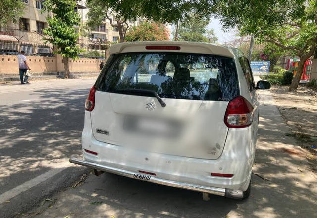 https://images10.gaadi.com/usedcar_image/4579254/original/a15c5fcb-f583-44d4-a5c3-49c0e69b711d.?imwidth=6401