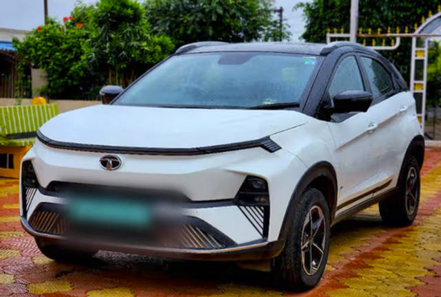 https://images10.gaadi.com/usedcar_image/4579264/original/262cc02a-089c-4f6e-b7be-2bf335fc4ae3.png?imwidth=6401