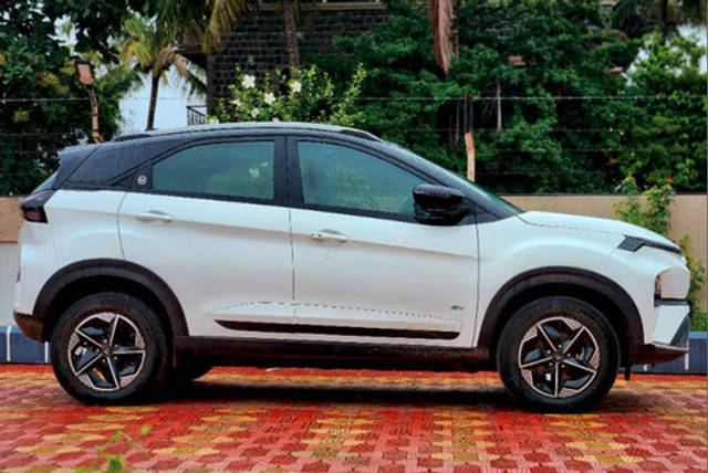 https://images10.gaadi.com/usedcar_image/4579264/original/eb1ffa53-be73-4556-8797-5b88617c3273.png?imwidth=6400