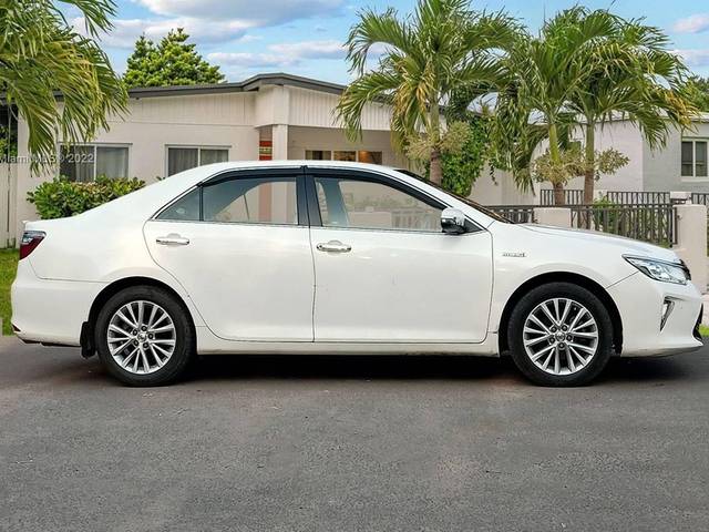 https://images10.gaadi.com/usedcar_image/4579343/original/processed_a0d87c177aae5286f8af9666c4c2935a.jpg?imwidth=6401