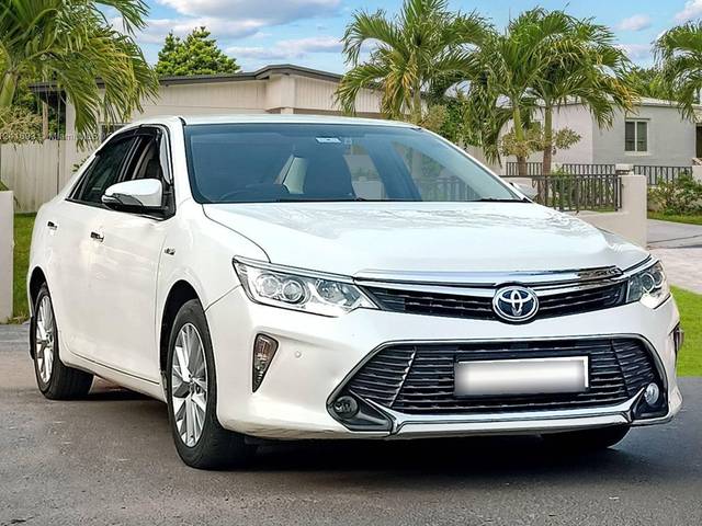 https://images10.gaadi.com/usedcar_image/4579343/original/processed_d792a651771b9d0a8b347e16b4299337.jpg?imwidth=6400