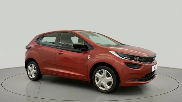 https://images10.gaadi.com/usedcar_image/4579363/original/7437e5dc113e4d90229ff103acd45905.jpg?imwidth=6400