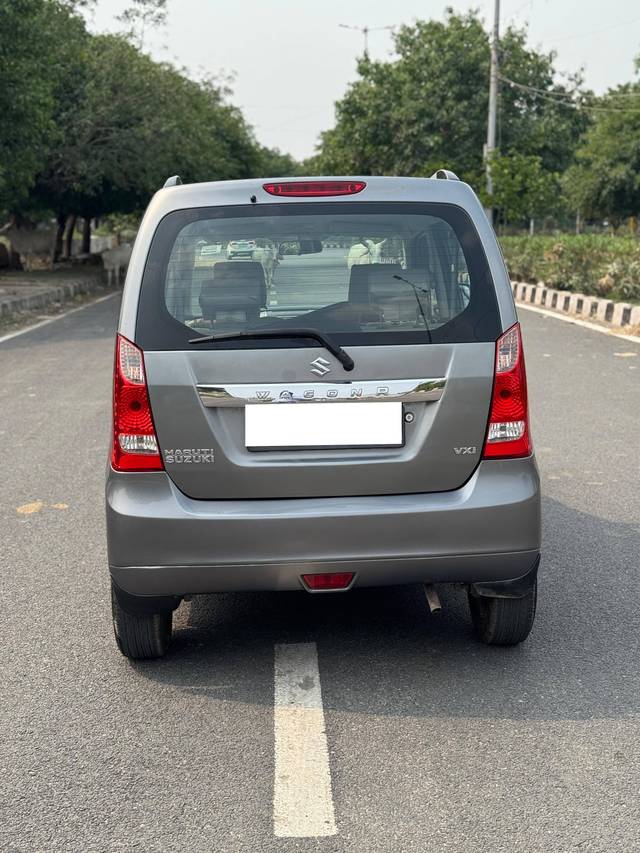 https://images10.gaadi.com/usedcar_image/4579367/original/processed_952e929224306bbd1499b8ea82d77767.jpg?imwidth=6401