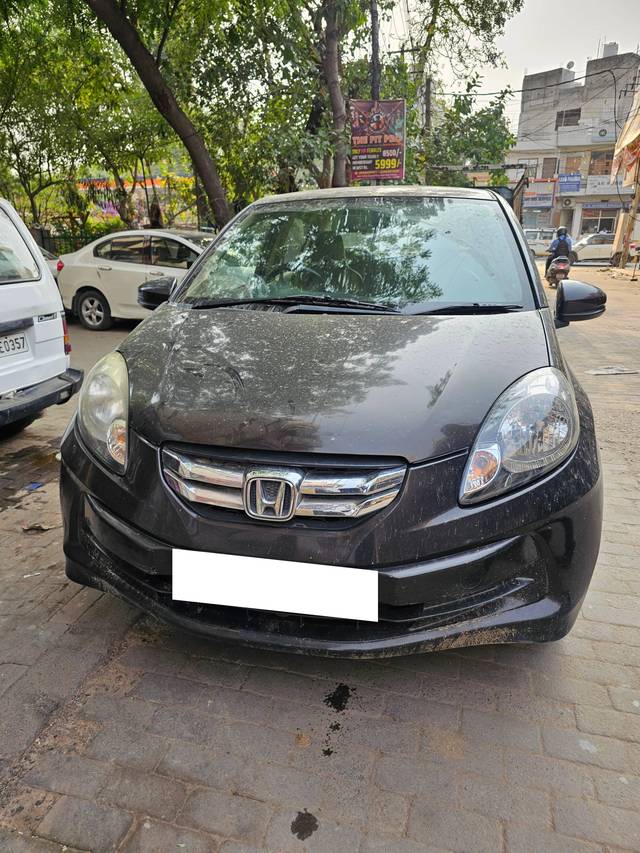https://images10.gaadi.com/usedcar_image/4579381/original/processed_eb414fd4e8de70f8080710346ab9c998.jpg?imwidth=6400