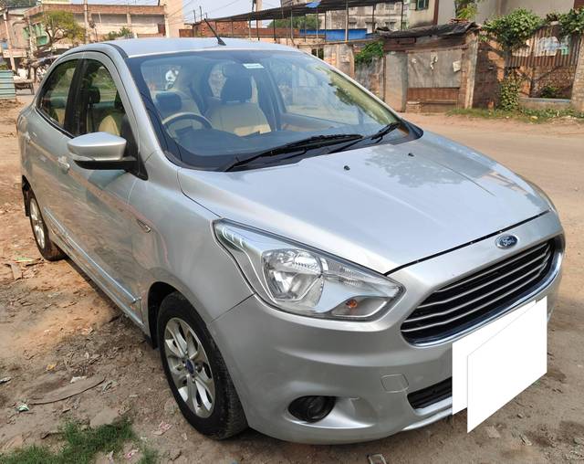 https://images10.gaadi.com/usedcar_image/4579395/original/processed_8912fe240f4ffeef1c5a439f4a999975.jpg?imwidth=6400