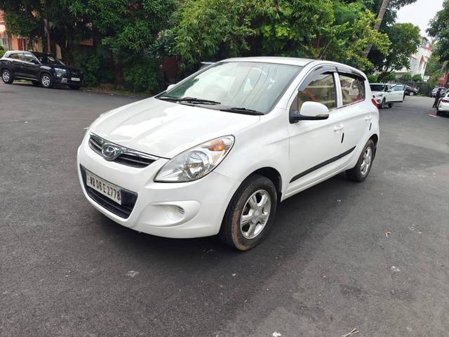 https://images10.gaadi.com/usedcar_image/4579409/original/processed_44d05ca26303ef4ead1887193a4bfe2e.jpg?imwidth=6400