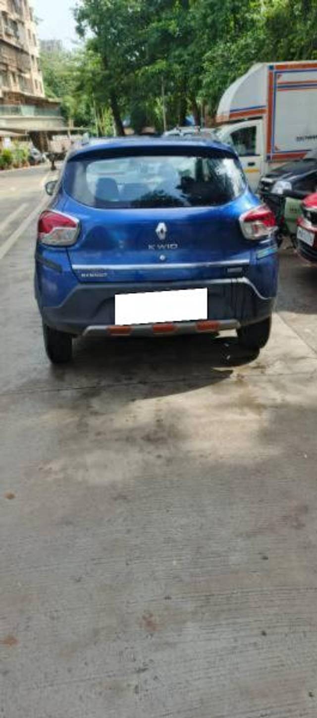 https://images10.gaadi.com/usedcar_image/4579478/original/processed_36aac54f-c8a7-408a-a5b6-dfc837a924f3.jpg?imwidth=6401