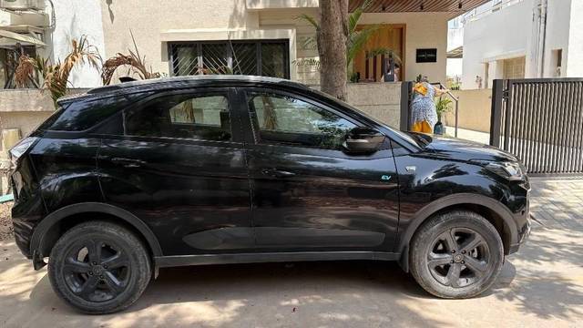 https://images10.gaadi.com/usedcar_image/4579486/original/processed_processed_6d913acc-8c43-4695-bfef-3c9ff51ef75b.jpeg?imwidth=6401