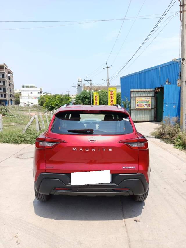 https://images10.gaadi.com/usedcar_image/4579520/original/processed_fe8d26f961c1342ec6283cdba77f31b5.jpg?imwidth=6402